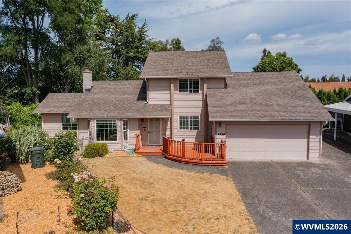 Property Photo: 4439 Fern Ct NE OR 97305