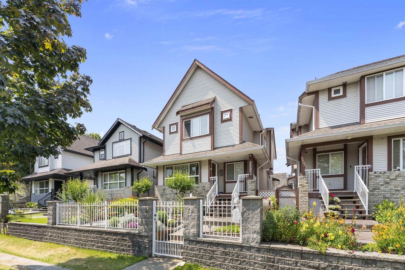 Property Photo: 6685 127th Street BC V3W 1G5