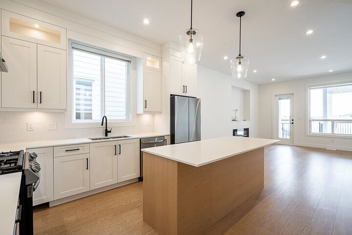 Property Photo: 16718 16 Avenue BC V3S 9X7