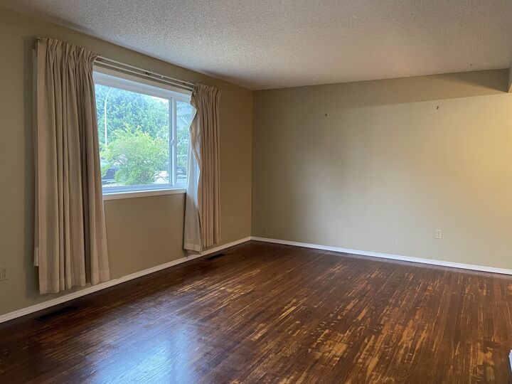 Property Photo: 15463 16A Avenue BC V4A 1T2