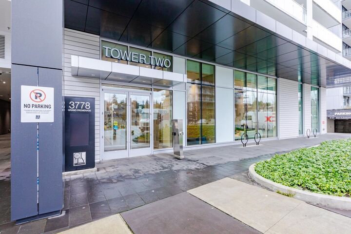 Property Photo: 3833 Evergreen Place 605 BC V3J 0M2