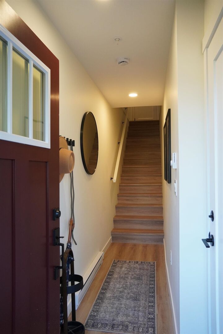 Property Photo: 2150 Rindall Avenue 4 BC V3C 0T8