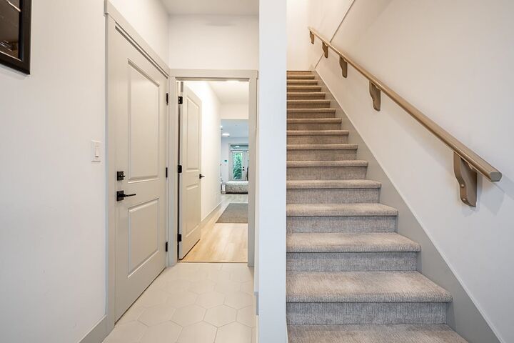 Property Photo:  46545 Brooks Avenue 5  BC V2P 0L1 