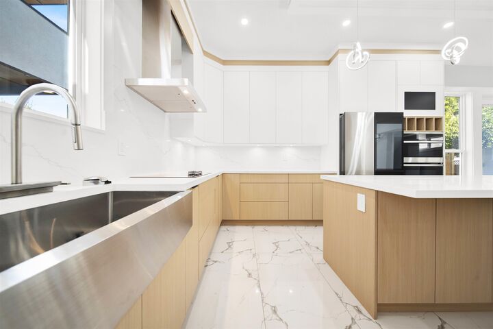 Property Photo: 11775 82B Avenue BC V4C 2E8