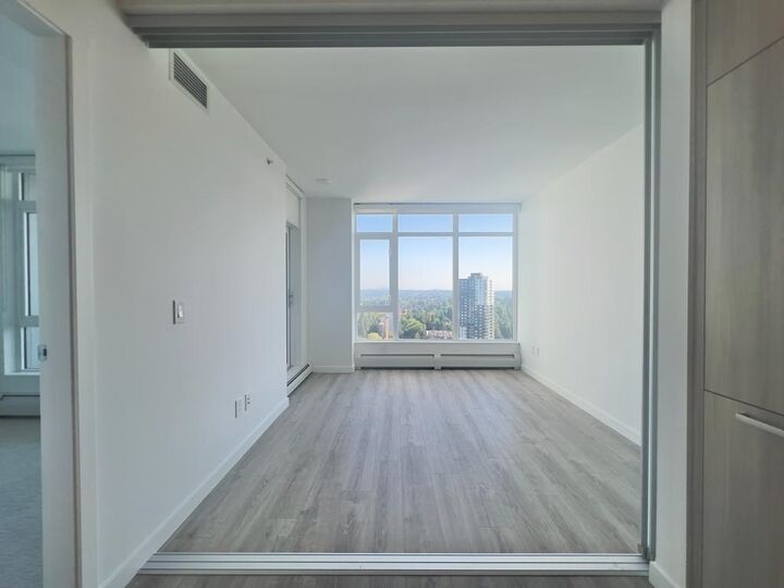 Property Photo: 13350 Central Avenue 2510 BC V3T 0S1