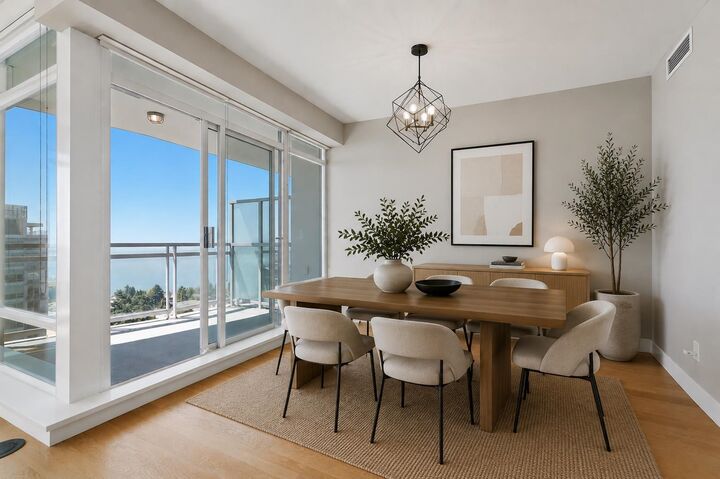 Property Photo: 15152 Russell Avenue 1601 BC V4B 0A3