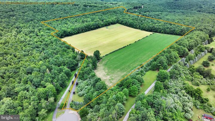 Property Photo: 376 Hty Road PA 18058