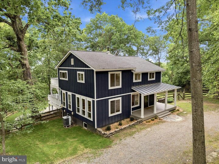 Property Photo: 509 Cedar Lane VA 20135