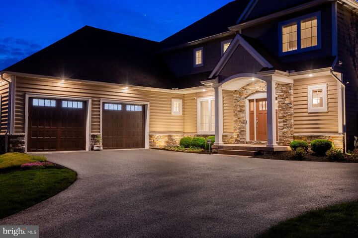 Property Photo: 425 E Delp Road PA 17601