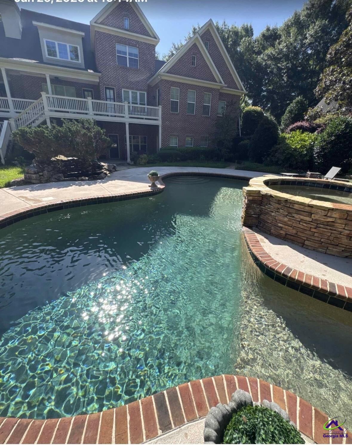 Property Photo:  223 Walton Chase  GA 31069 