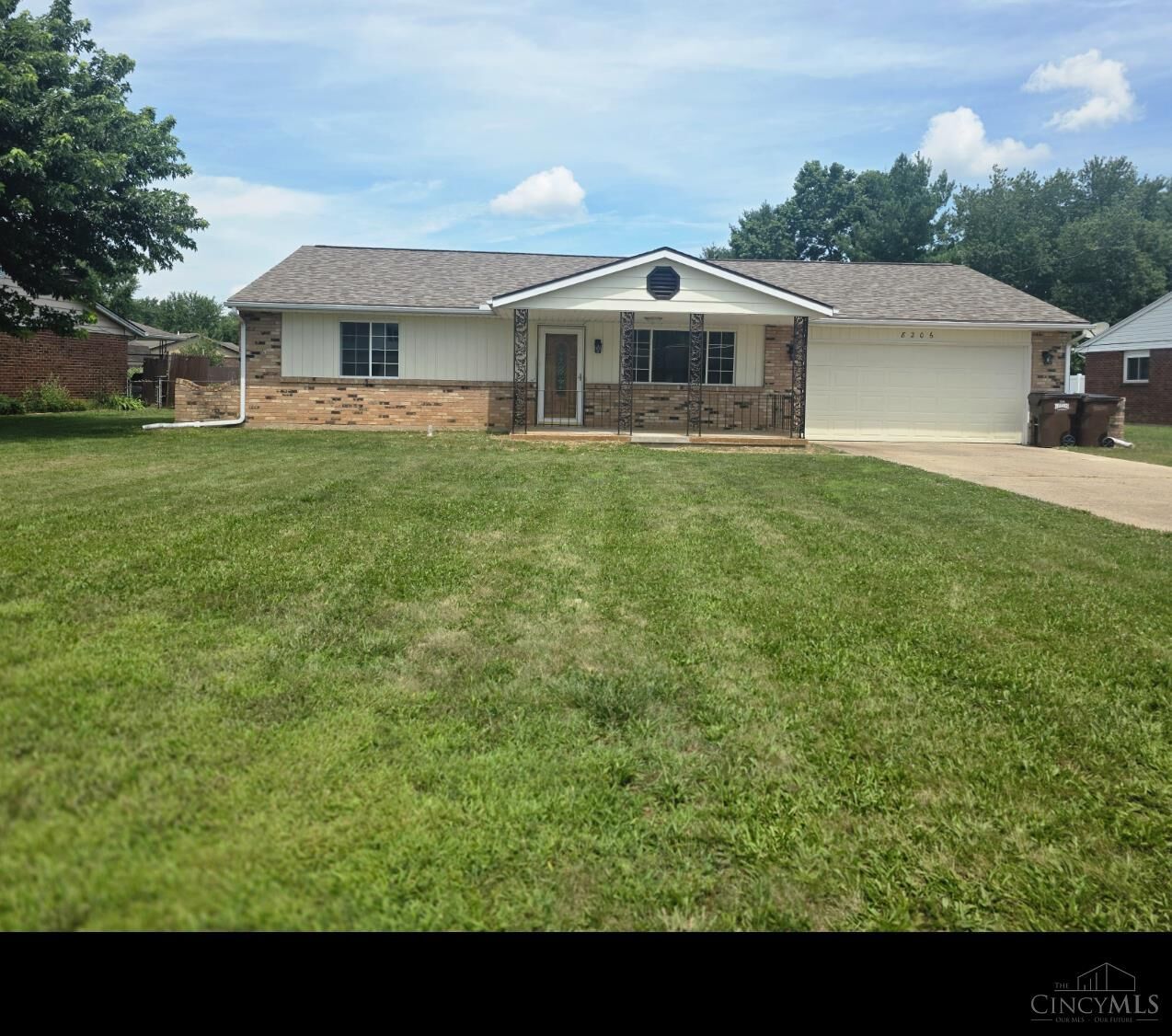 Property Photo:  8206 Meadowlark Drive  OH 45005 