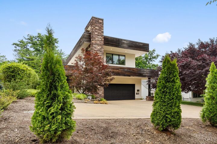 Property Photo:  3174 Portsmouth Avenue  OH 45208 