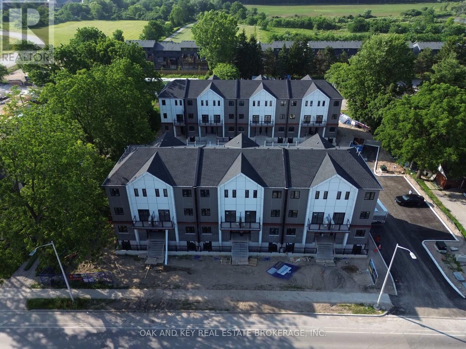 Property Photo: 1208 Fanshawe Park Road East 23 ON N5X 3Z8