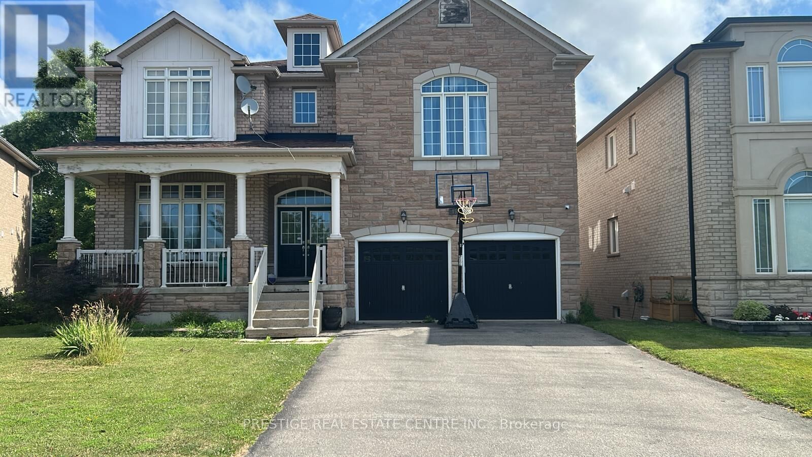 Property Photo:  1527 Stewart Crescent  ON L9T 6P8 