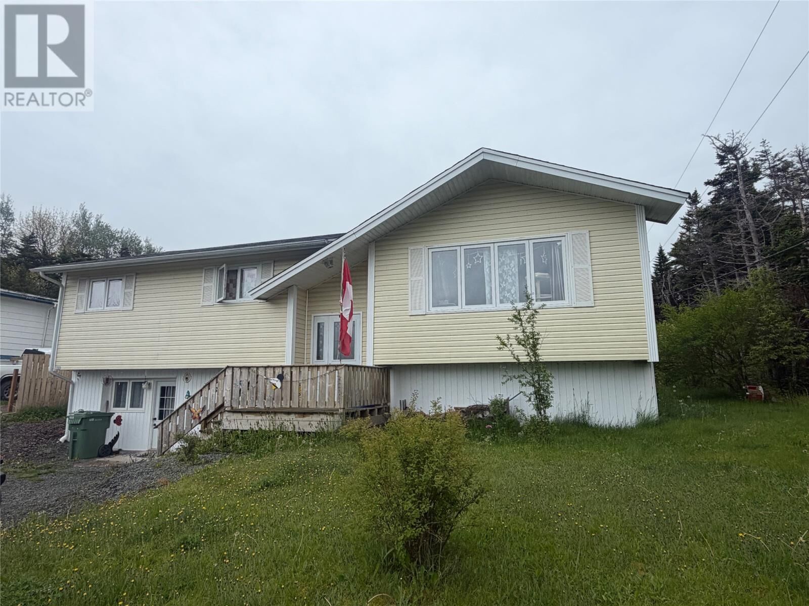 Property Photo:  231-233 Creston Boulevard  NL A0E 1K0 
