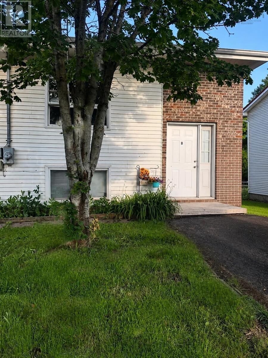 Property Photo: 144 Riverside Avenue NS B0N 2J0