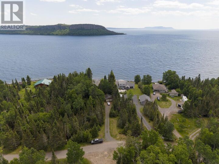 Property Photo: 363 Amethyst Harbour Cliff Ave ON P7B 5E4