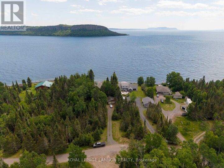 Property Photo: 363 Amethyst Harbour Cliff Ave ON P7B 5E4