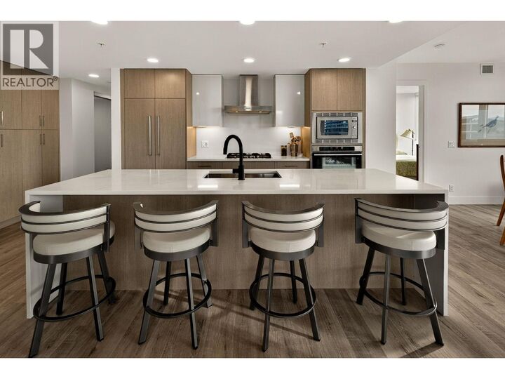 Property Photo: 1588 Ellis Street 708 BC V1Y 0H1