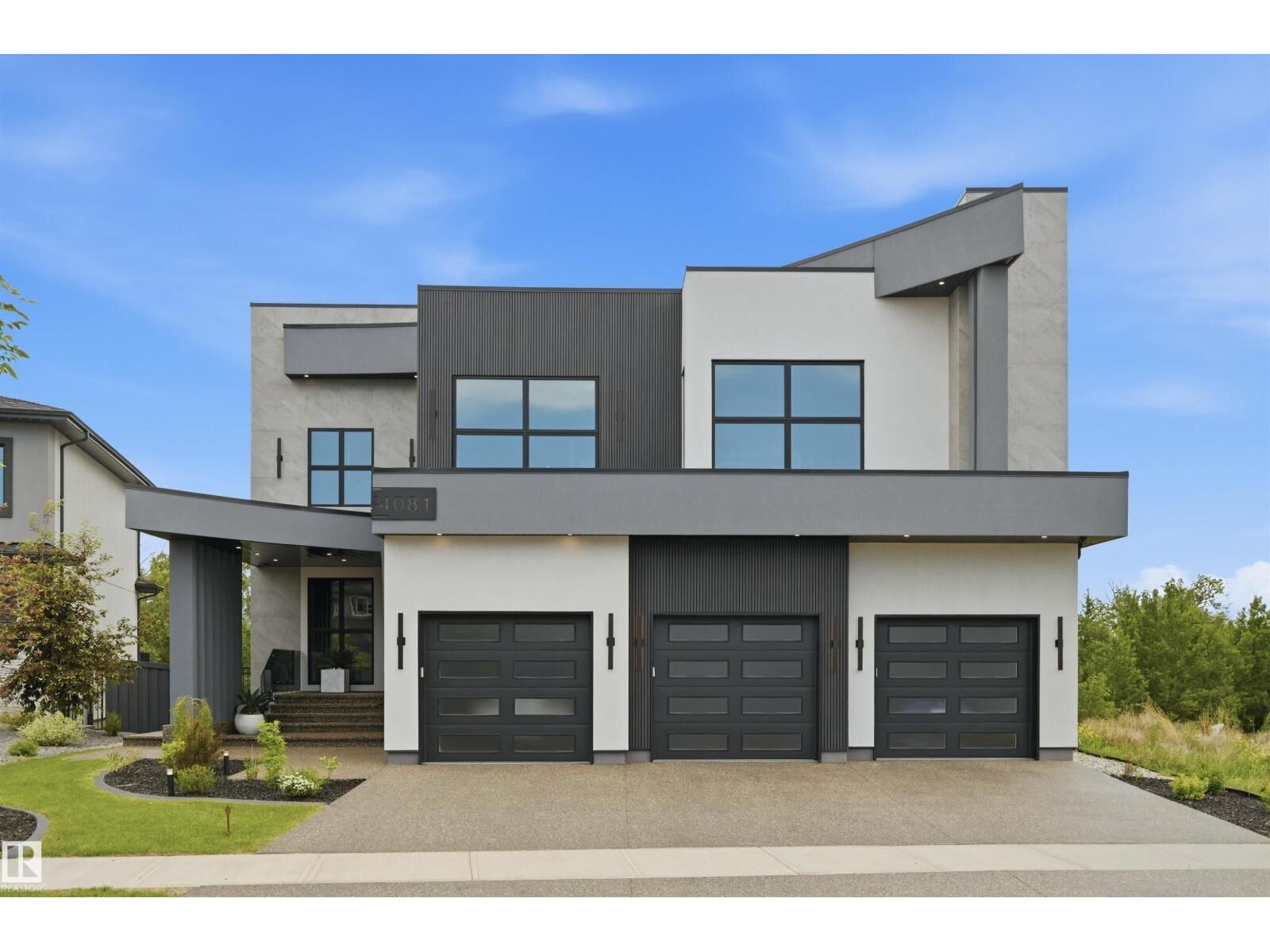 Property Photo:  4081 Whispering River Dr SW  AB T6W 2E2 