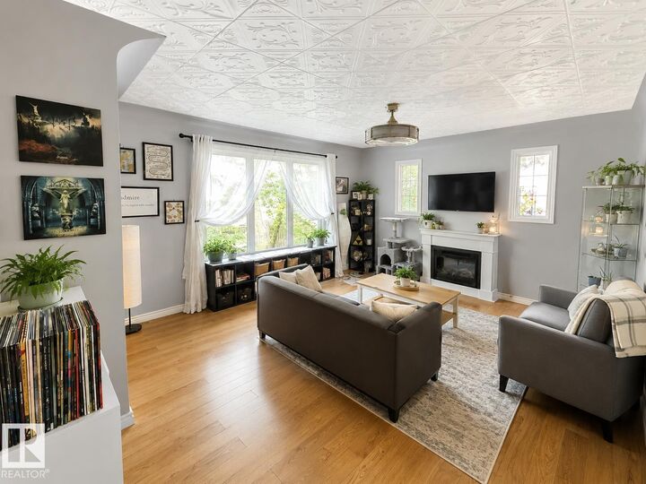 Property Photo:  12732 120 St NW  AB T5E 5N5 