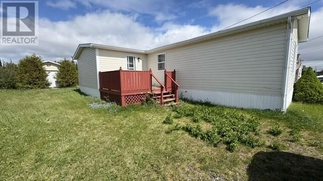 Property Photo: 6 Whalen Crescent NL A2N 3T3