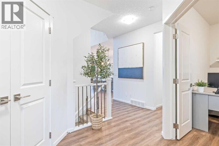 Property Photo:  15 Tuscany Ridge Manor Northwest  AB T3L 0E4 
