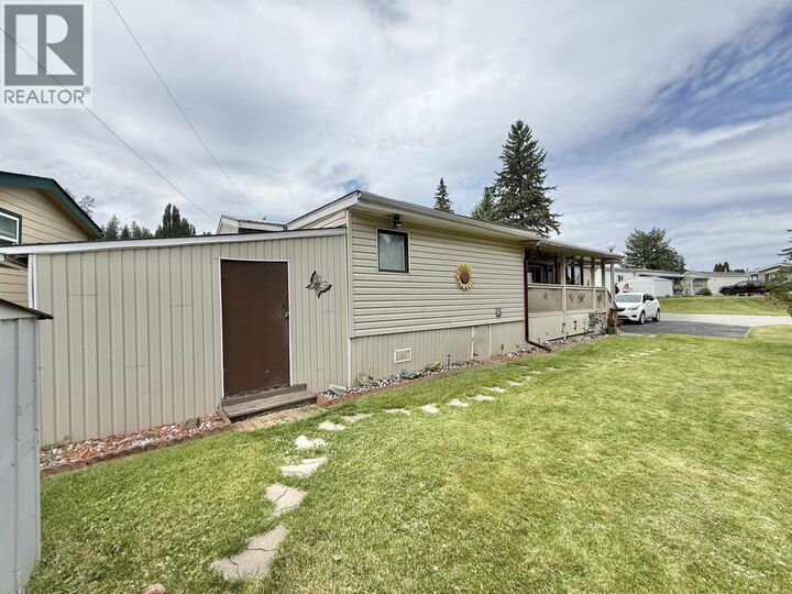 Property Photo: 684 North Fraser Drive 86 BC V2J 1Z6