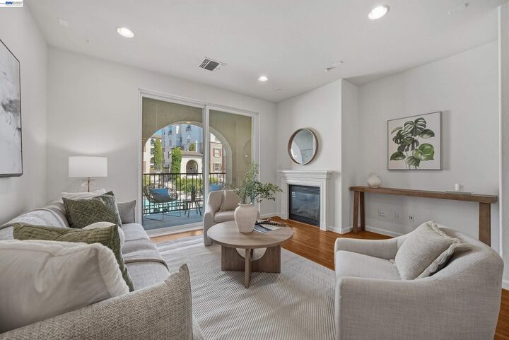 Property Photo:  3360 Maguire Way 140  CA 94568 