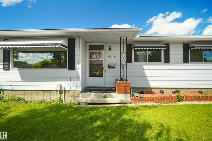 Property Photo:  7804 143 Avenue NW  AB T5C 2R1 