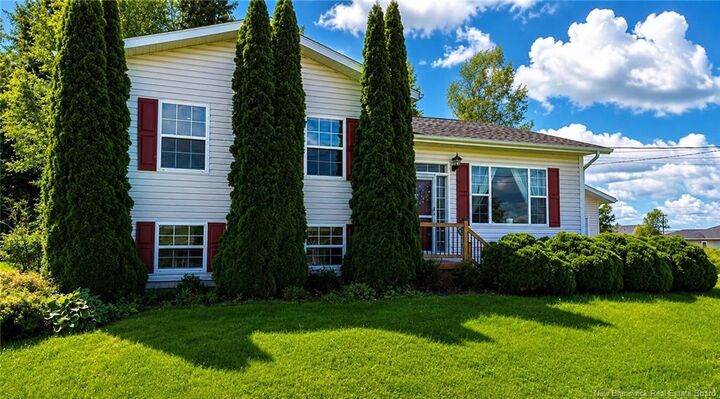 173 Eastwood Drive — photo 1