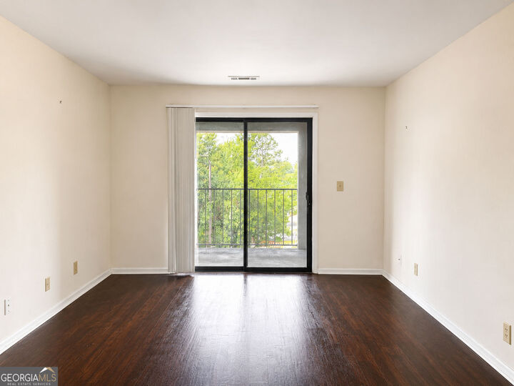 Property Photo:  2657 Lenox Road NE Bldg G #90  GA 30324 