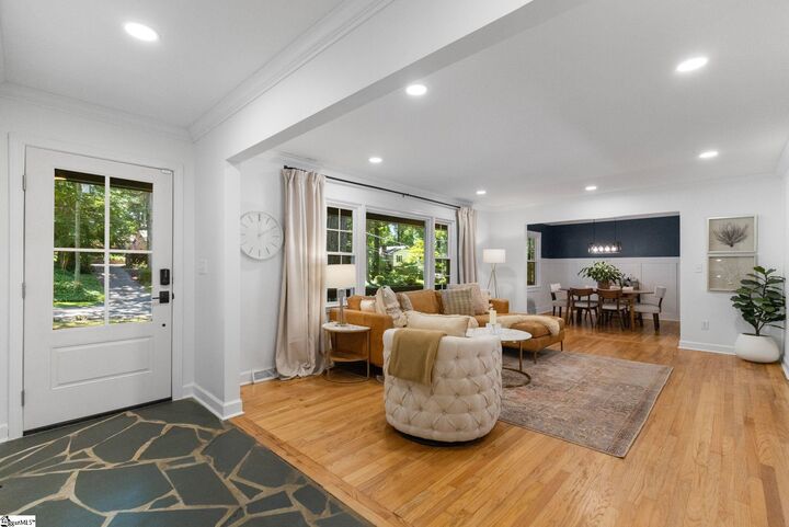 Property Photo:  506 Kenilworth Drive  SC 29615 