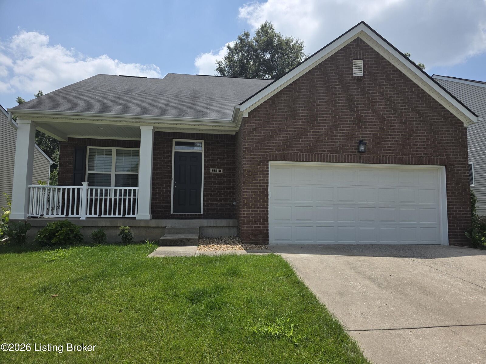 Property Photo: 12510 Deer Lake Ln KY 40299