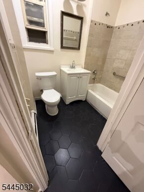 Property Photo:  38 W Avon Ave  NJ 07111 