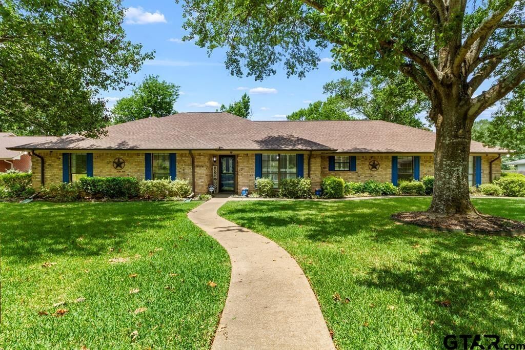 Property Photo:  2209 Monica Ln  TX 75803 