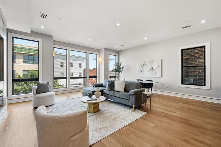 Property Photo:  617 Palisade Ave 301  NJ 07307 
