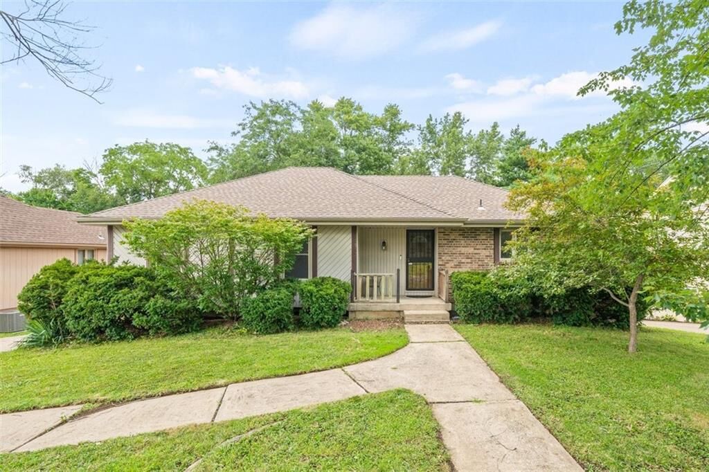 Property Photo:  11812 E 76th Terrace  MO 64138 