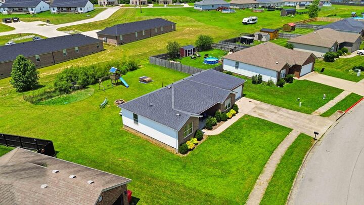 Property Photo:  552 Southfork Drive  KY 40403 