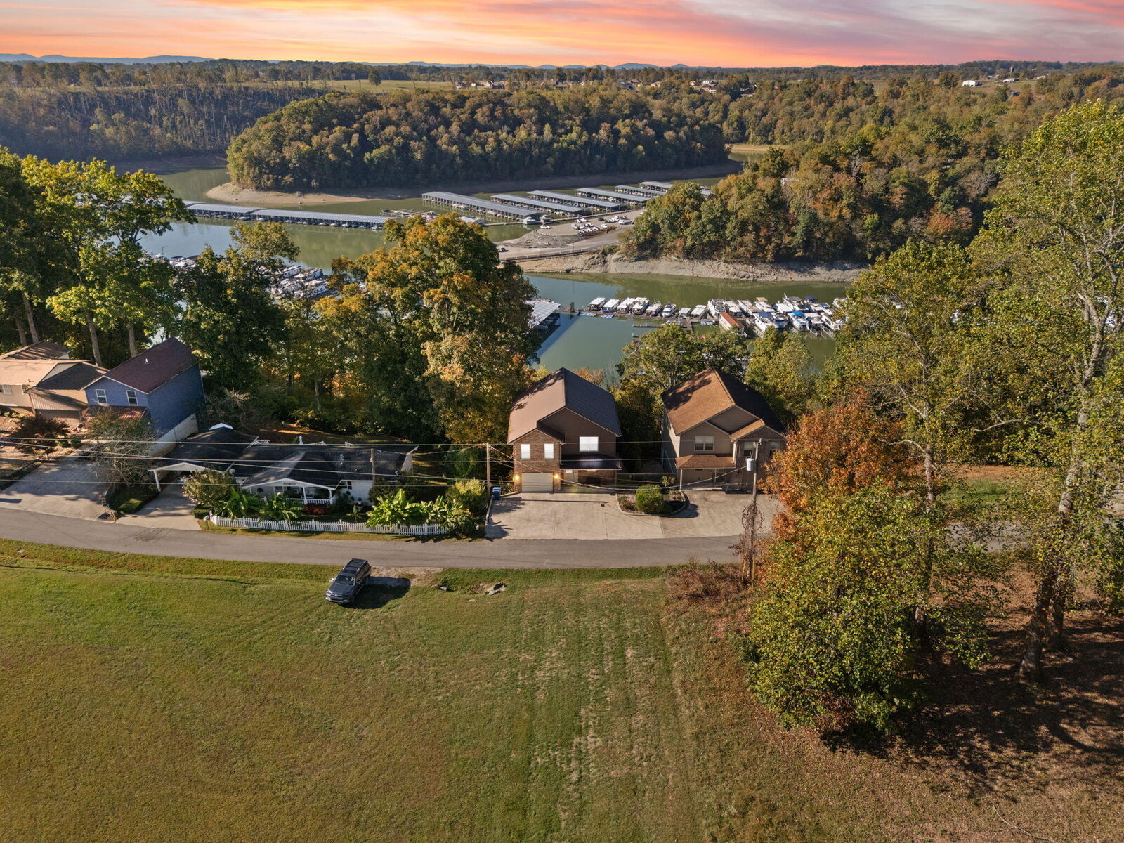 Property Photo: 949 Hideaway Drive KY 42503