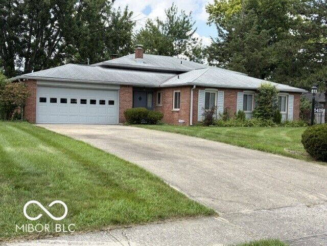 Property Photo:  5428 Brendon Park Drive  IN 46226 