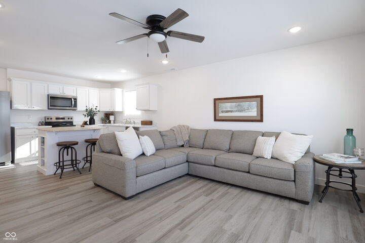 Property Photo: 1552 W Paula Drive IN 47201