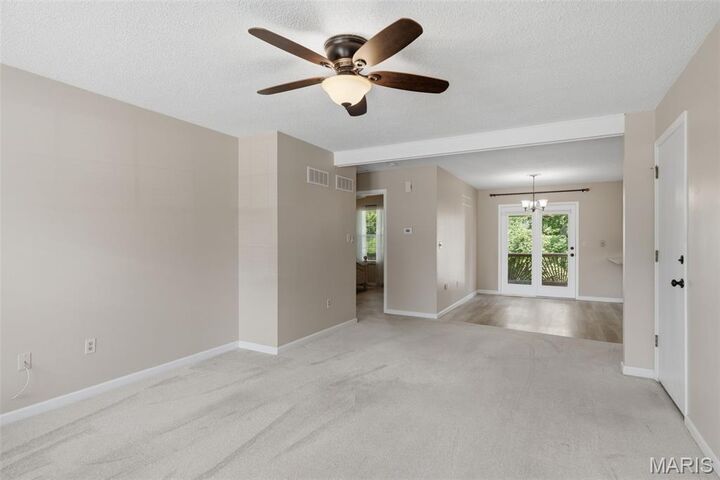 Property Photo: 871 Woodridge Drive MO 63010