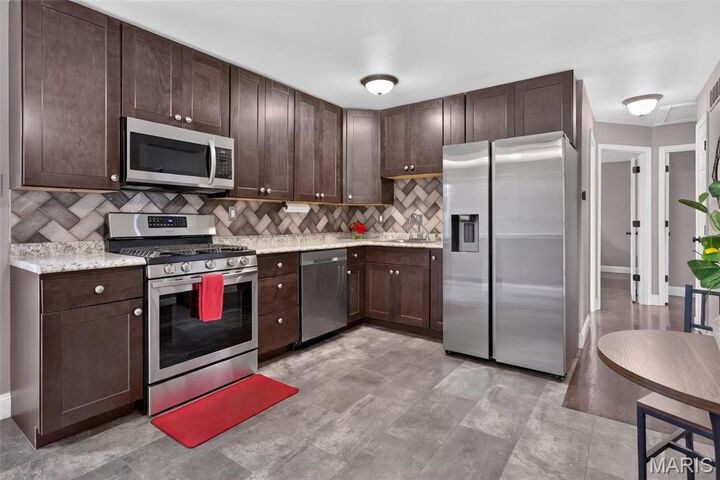 Property Photo:  3064 Sedan Drive  MO 63125 