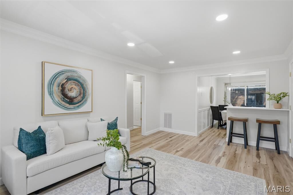 Property Photo: 441 S Clay Avenue D MO 63122