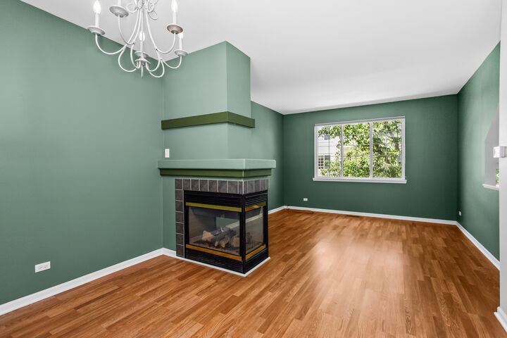 Property Photo:  698 S Rosehall Lane  IL 60073 