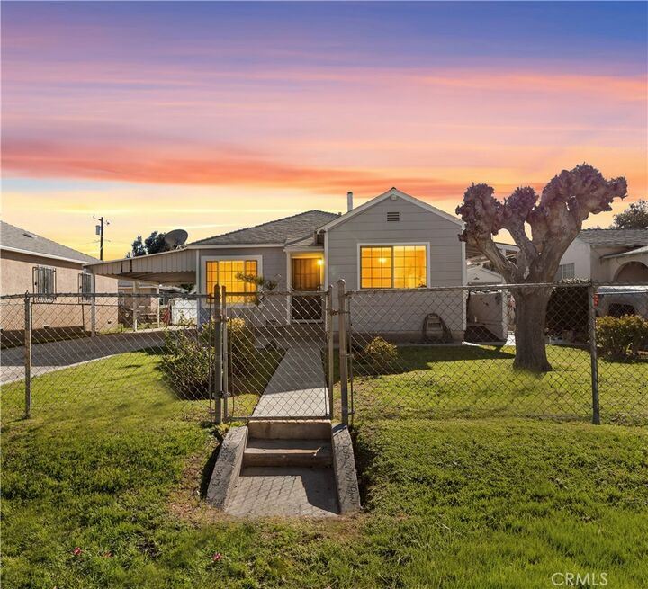 Property Photo: 243 E Olive CA 92410
