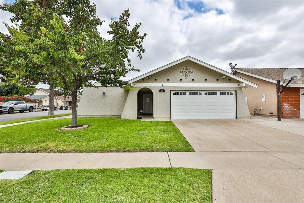 Property Photo:  5017 E Holbrook  CA 92807 