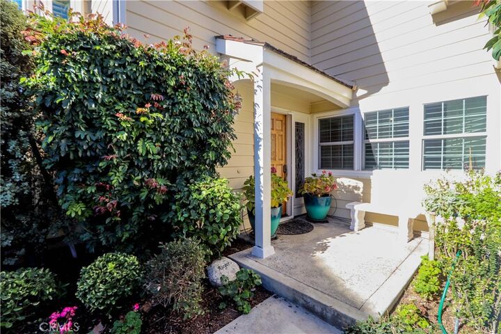 Property Photo: 431 Cranston Court 101 CA 90803