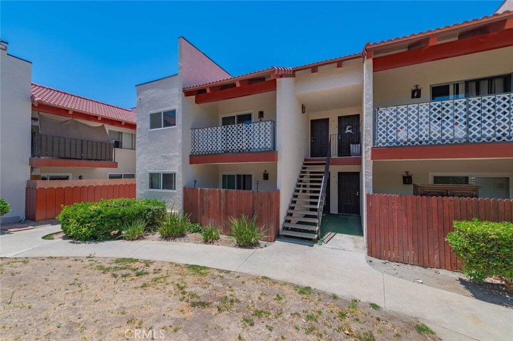 Property Photo:  23611 Golden Springs Drive I7  CA 91765 